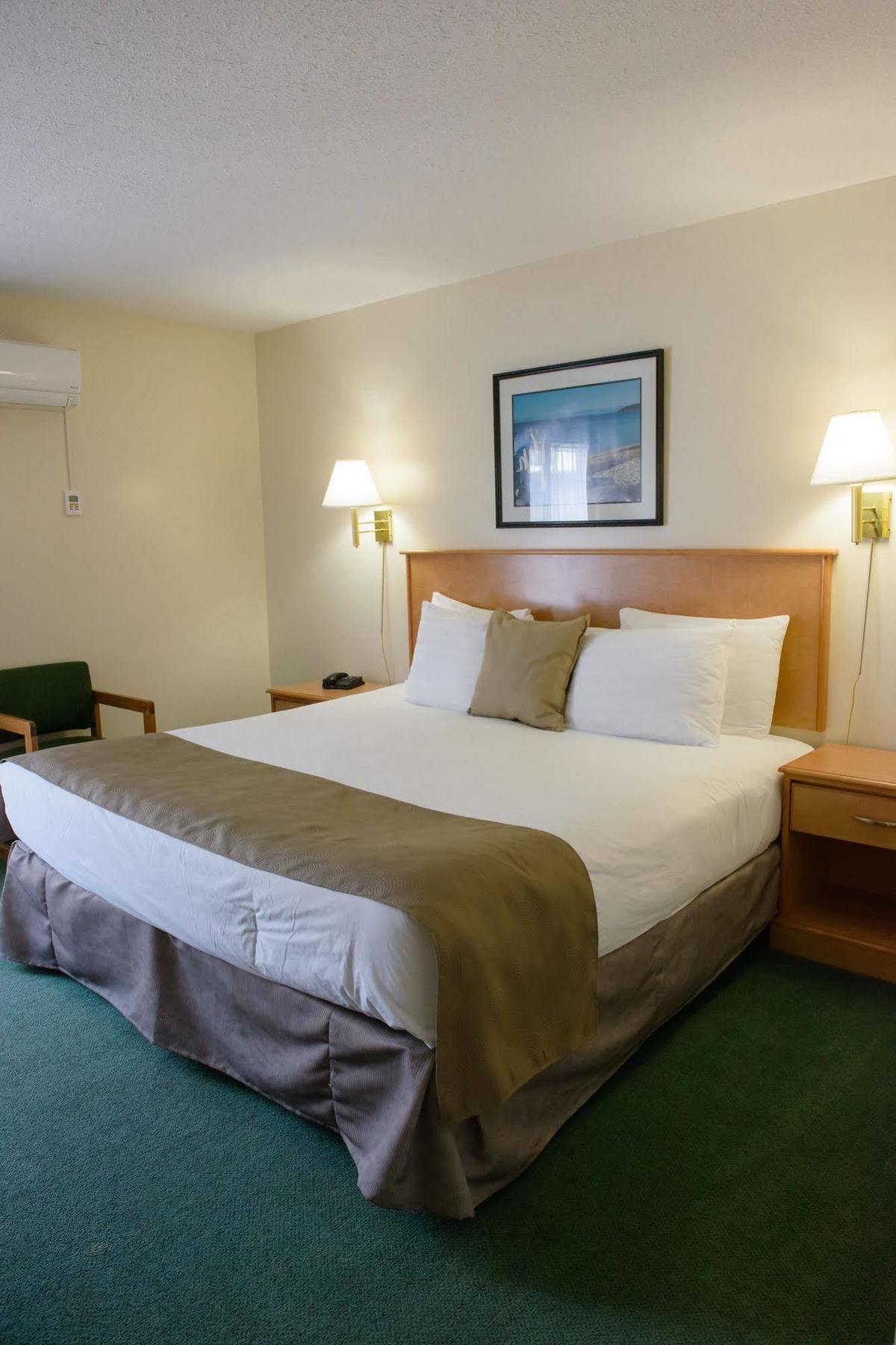 Driftwood Inn Sechelt Eksteriør billede