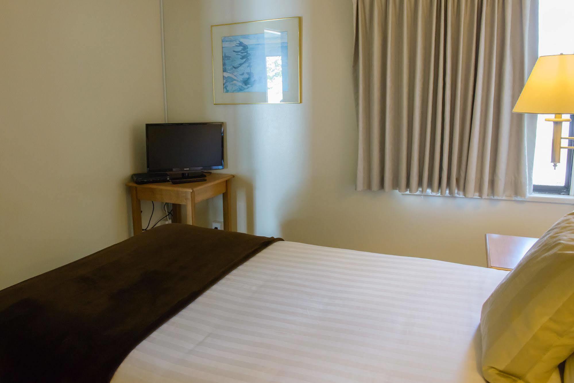 Driftwood Inn Sechelt Eksteriør billede