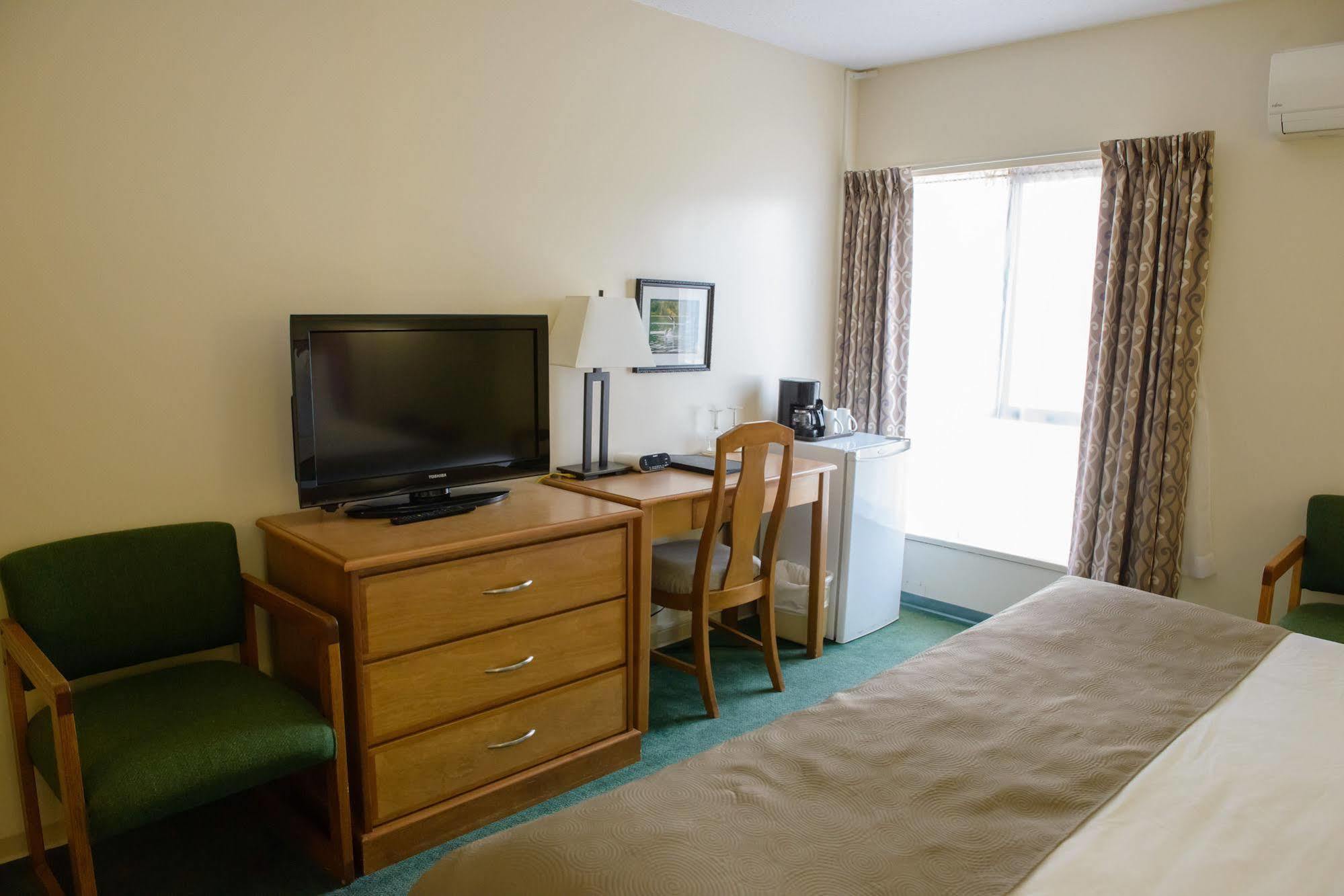 Driftwood Inn Sechelt Eksteriør billede