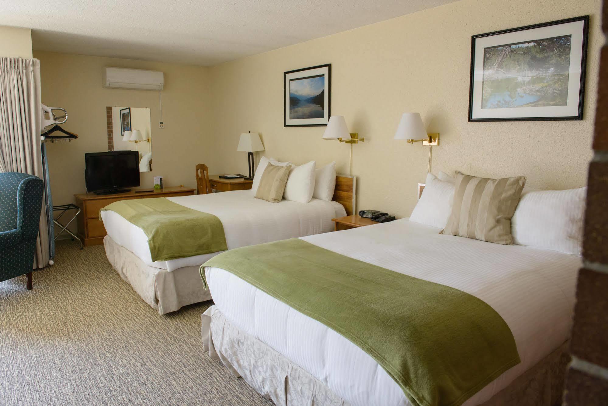 Driftwood Inn Sechelt Eksteriør billede