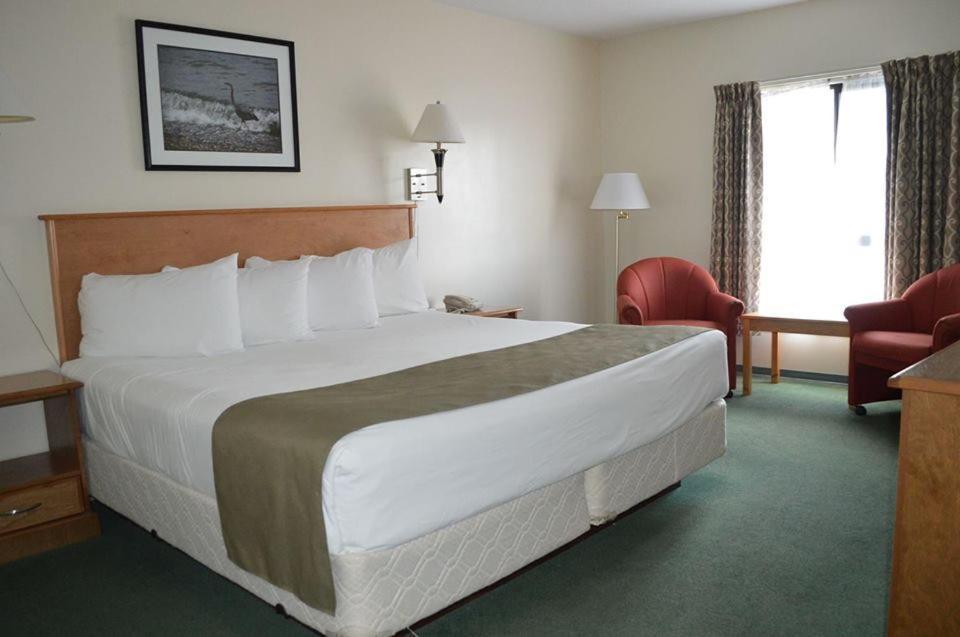 Driftwood Inn Sechelt Eksteriør billede